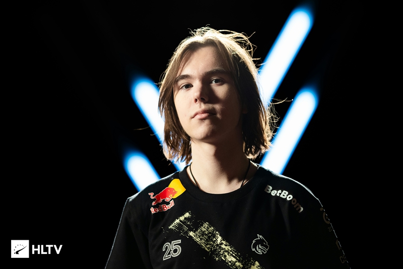 也曾以类似 也曾以类似